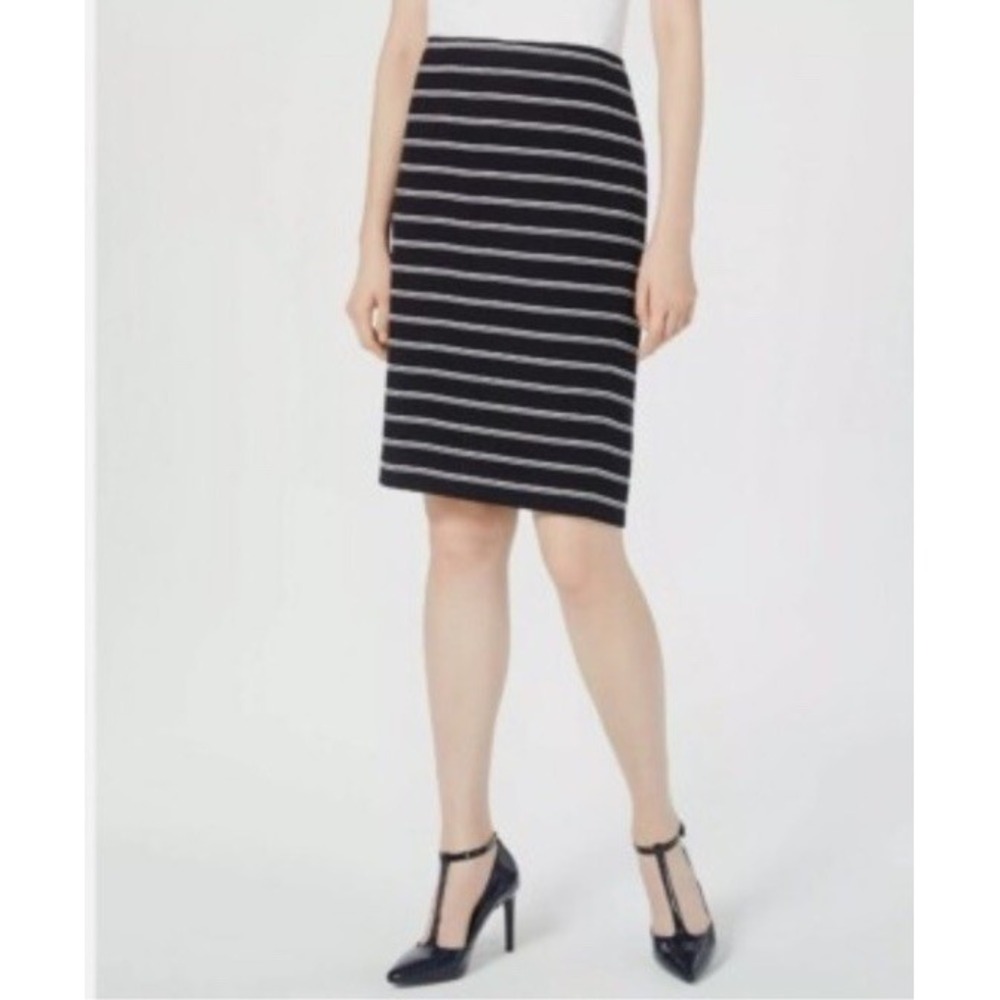 Calvin Klein Womens's Black /white Striped Pencil Knee Length Skirt Size Large